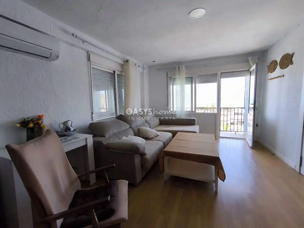 Sala de estar de Piso de alquiler en La Manga del Mar Menor con Terraza, Trastero y Amueblado