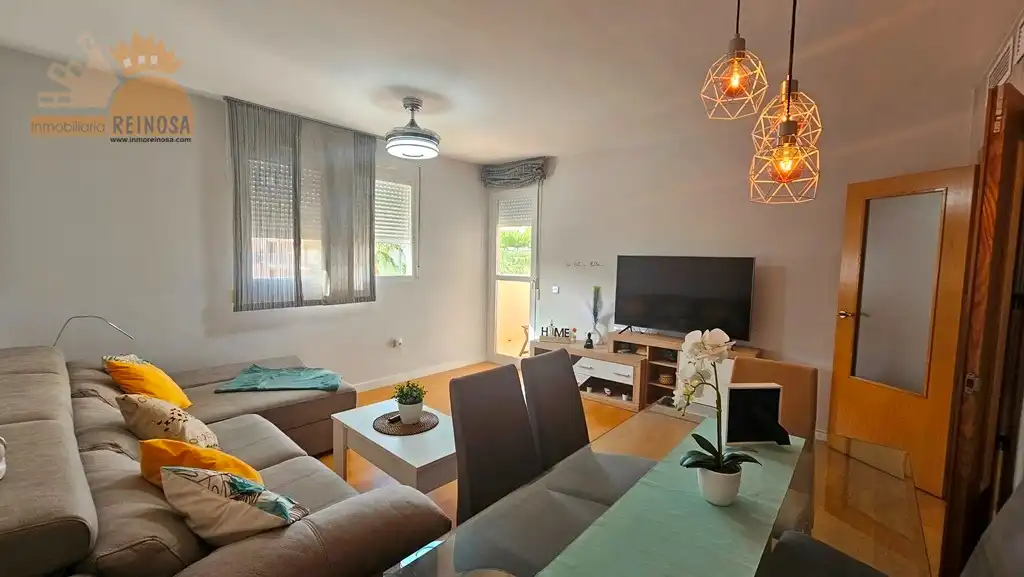 Sala de estar de Piso de alquiler en Molina de Segura con Aire acondicionado, Calefacción y Amueblado