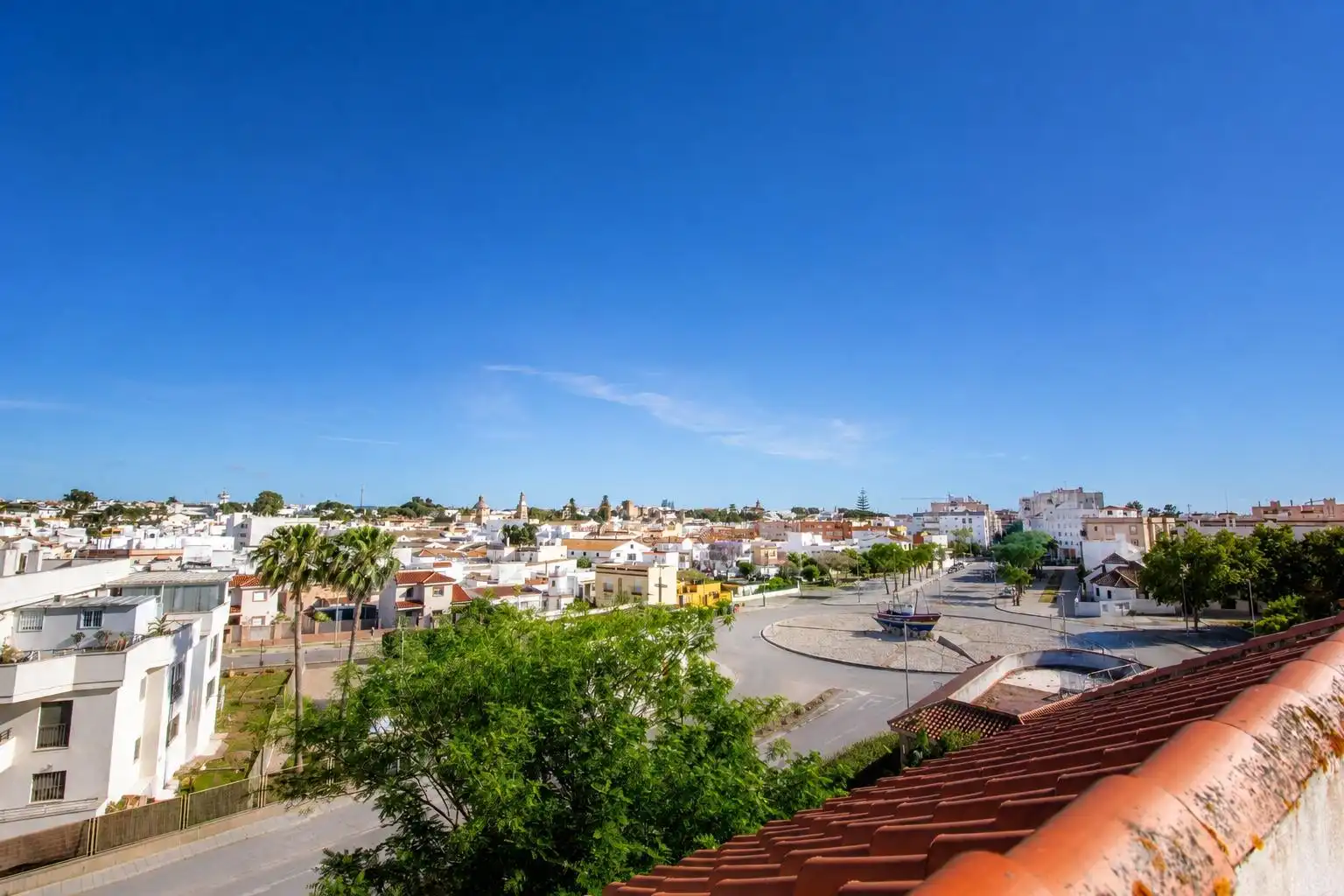 Vista exterior de Pis en venda en Sanlúcar de Barrameda amb Terrassa i Piscina comunitària