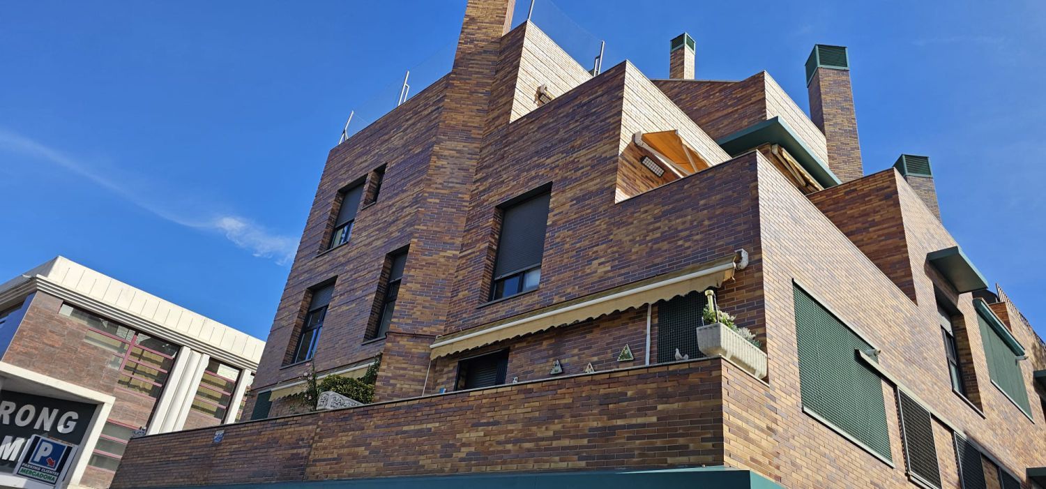 Exterior view of Single-family semi-detached for sale in San Sebastián de los Reyes  with Heating and Terrace