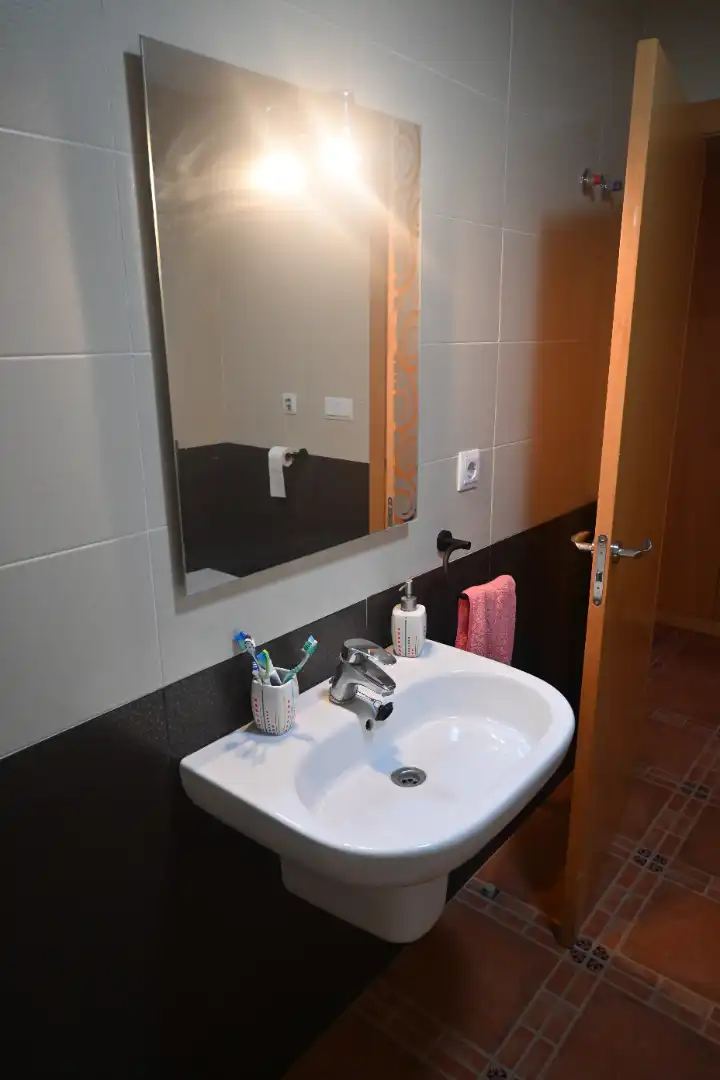 Baño de Casa adosada de alquiler en Sagunto / Sagunt con Aire acondicionado, Calefacción y Terraza