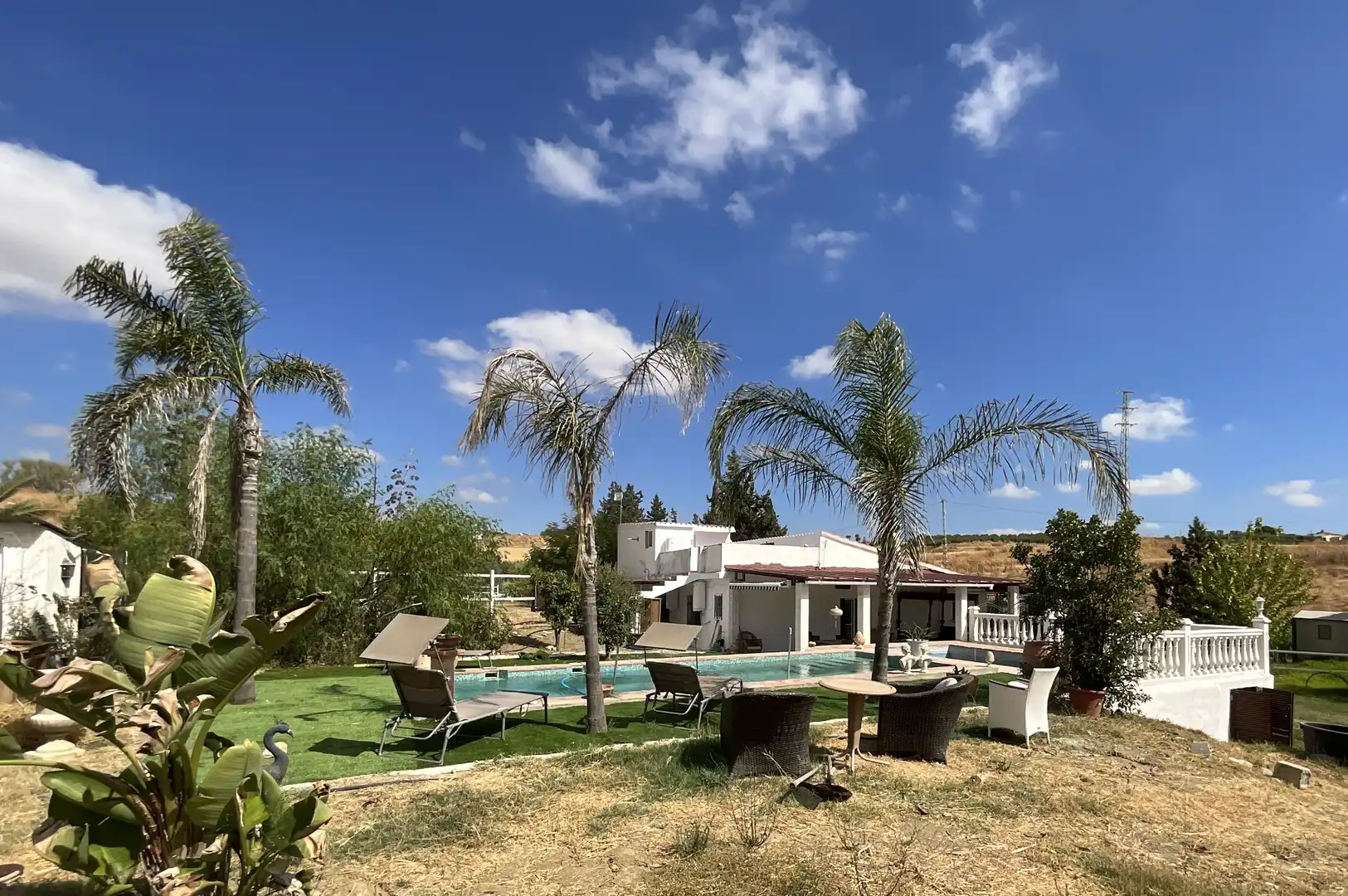 Country homes for sale in Coín