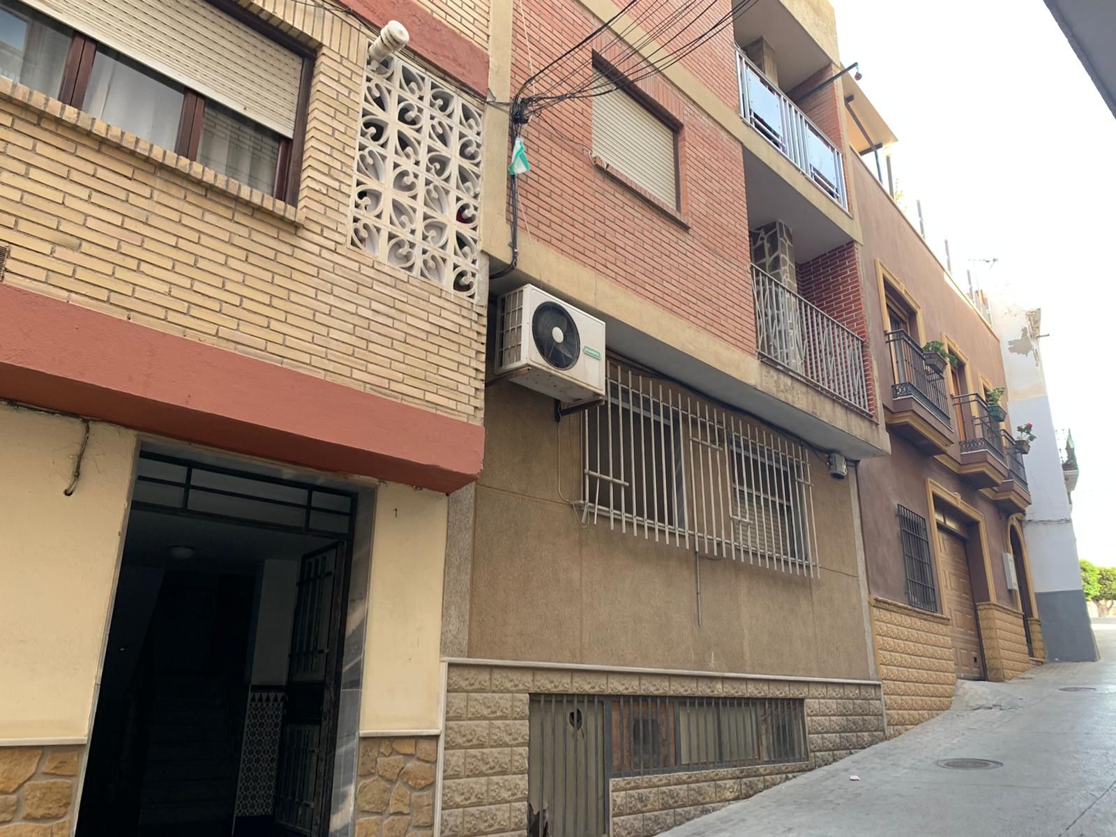 Piso en venta en Plaza, Adra