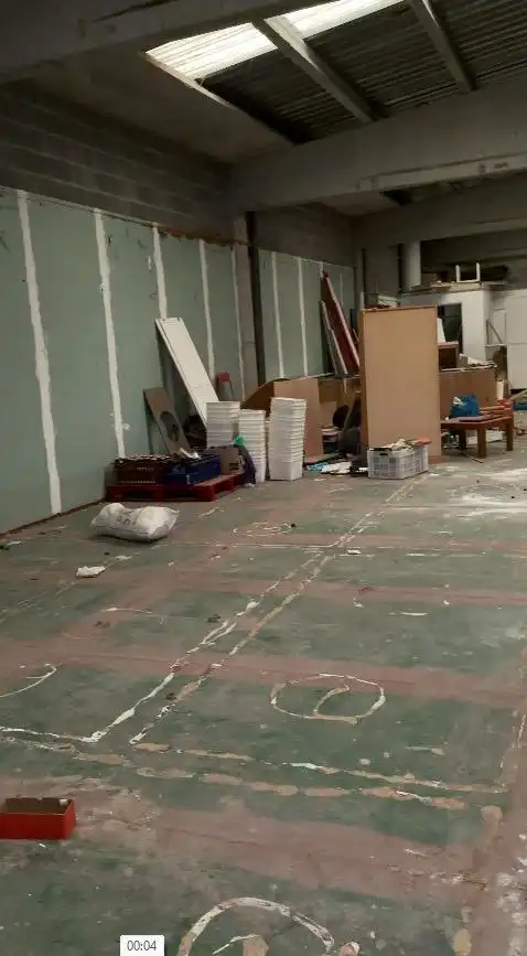 Nave industrial en venta en Cubelles