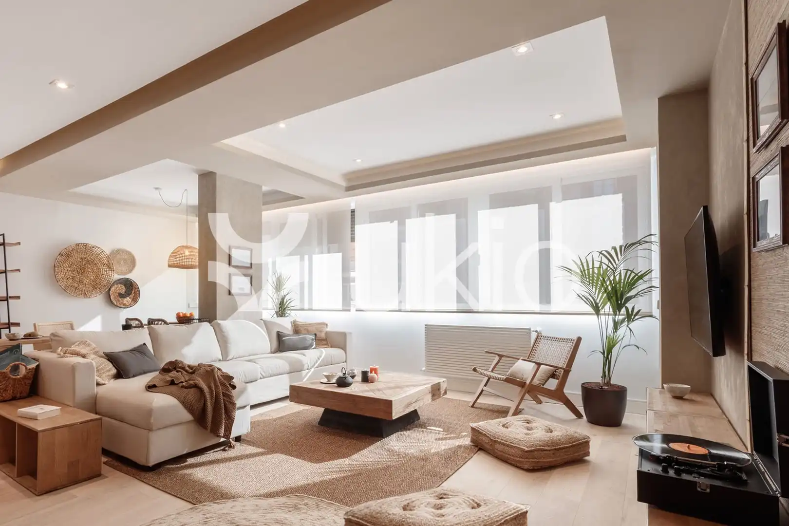 Sala d'estar de Apartament de lloguer en Madrid amb Aire condicionat, Calefacció i Moblat