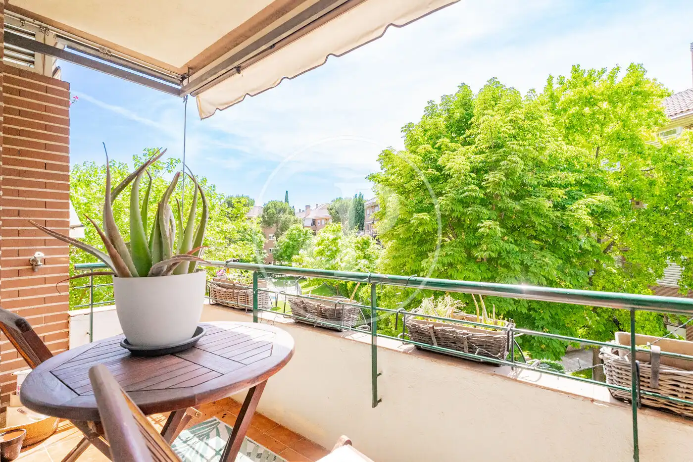 Terrasse von Wohnung zum Verkauf in Pozuelo de Alarcón mit Klimaanlage, Heizung und Privatgarten