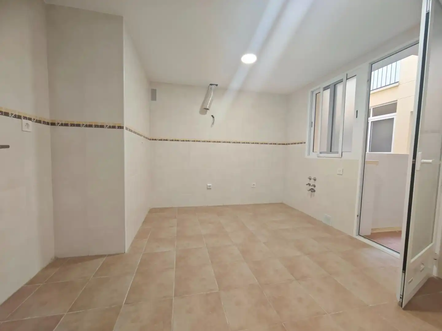Kitchen of Flat for sale in Murcia  with Storage room and Balcony