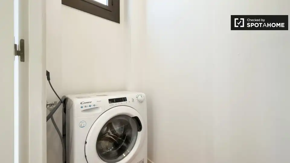 Flat with terrace to rent in Eixample, imagen 17
