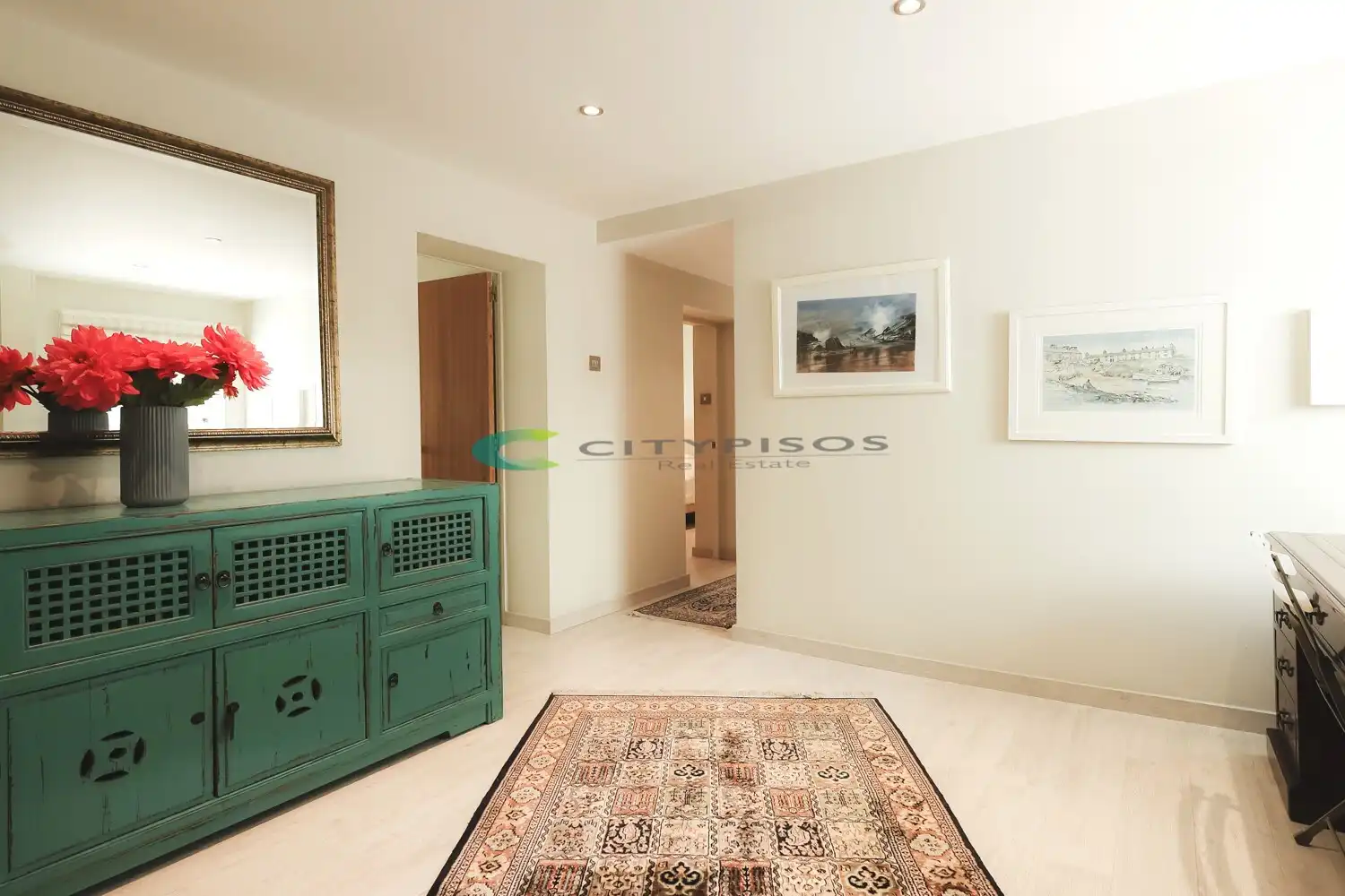 Flat for sale in Barcelona  with Air Conditioner, Heating and Parquet flooring