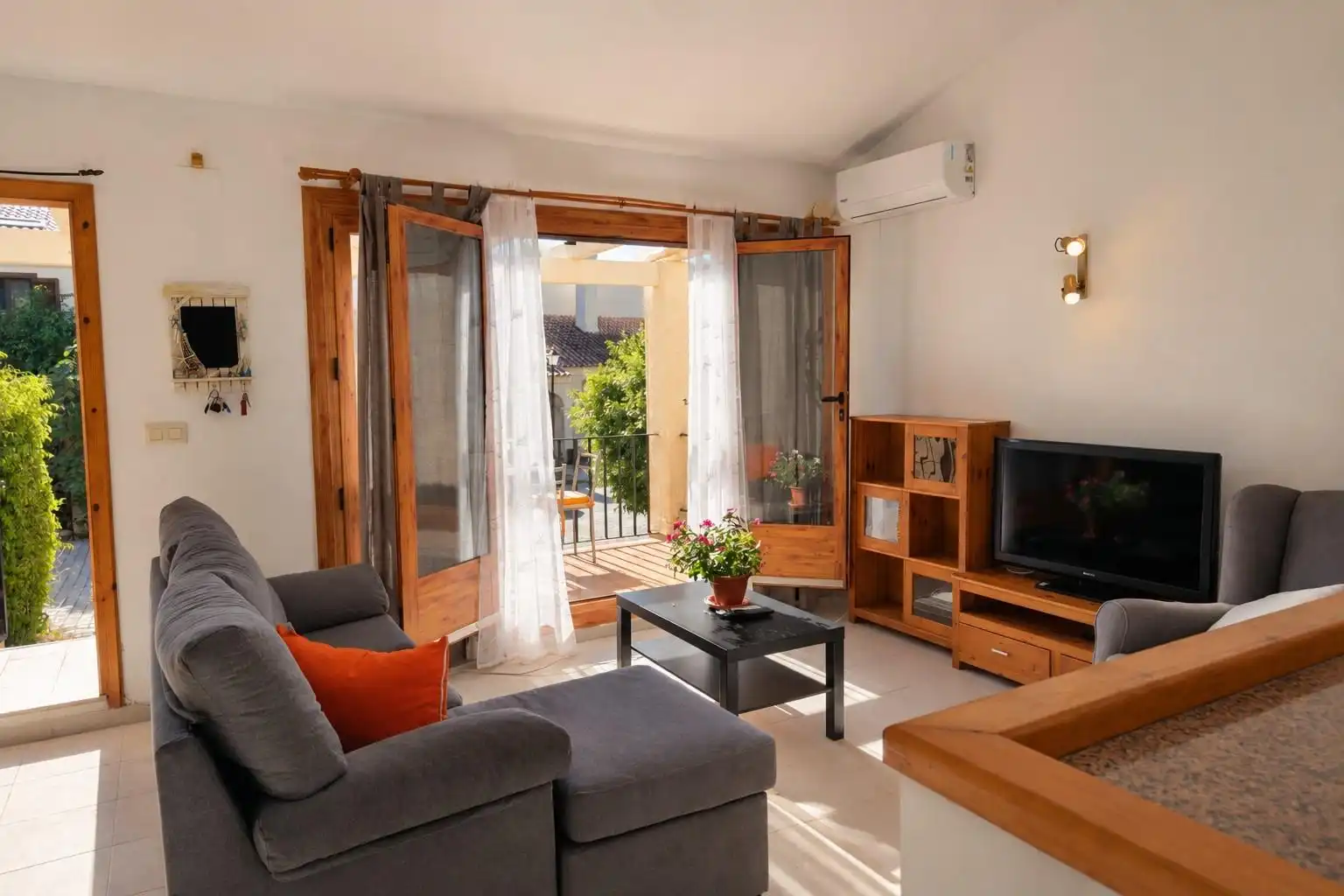 Casa a schiera con piscina in affitto a Avenida Avenida Escandinàvia 63, imagen 7