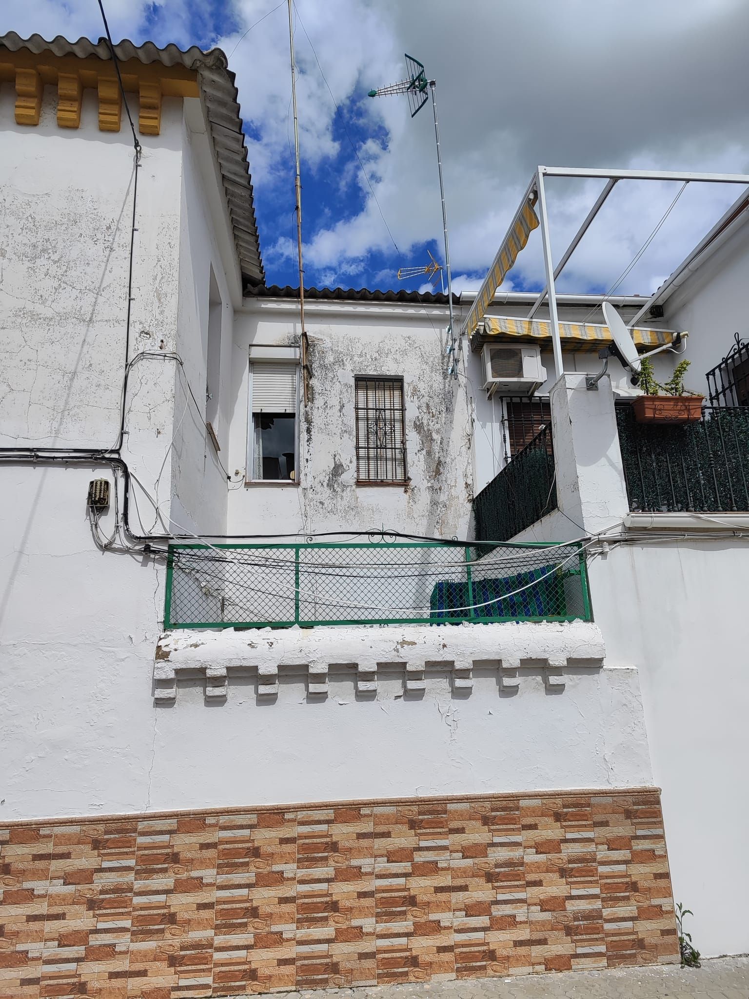 Exterior view of Flat for sale in  Sevilla Capital