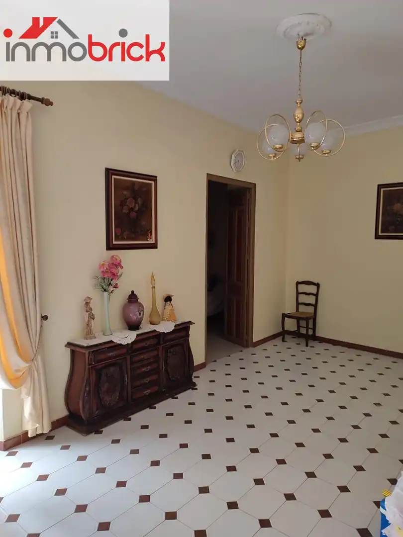 Casa o xalet en venda en Lucena