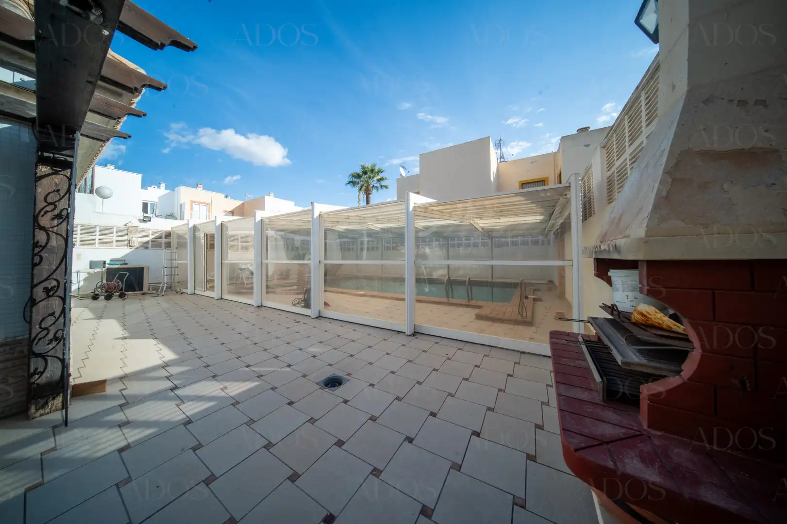 Houses for sale in Calle Fernando Casinello, Aguadulce Sur