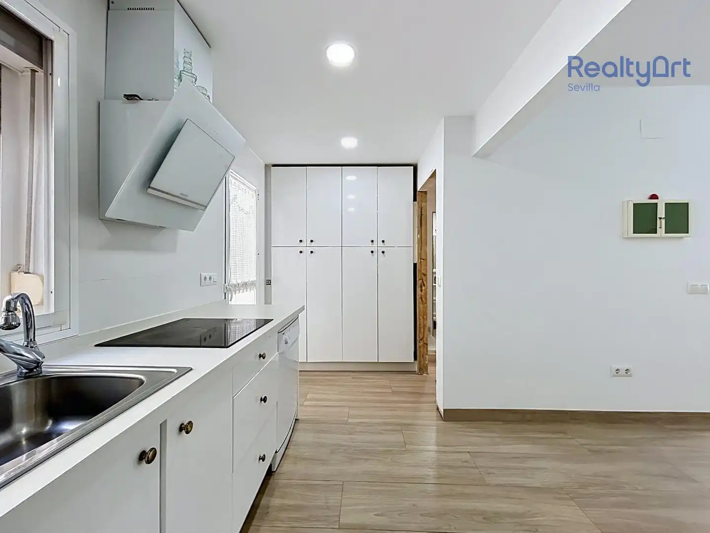 Kitchen of Detached homes for sale in La Puebla del Río  with Air Conditioner, Heating and Storage room