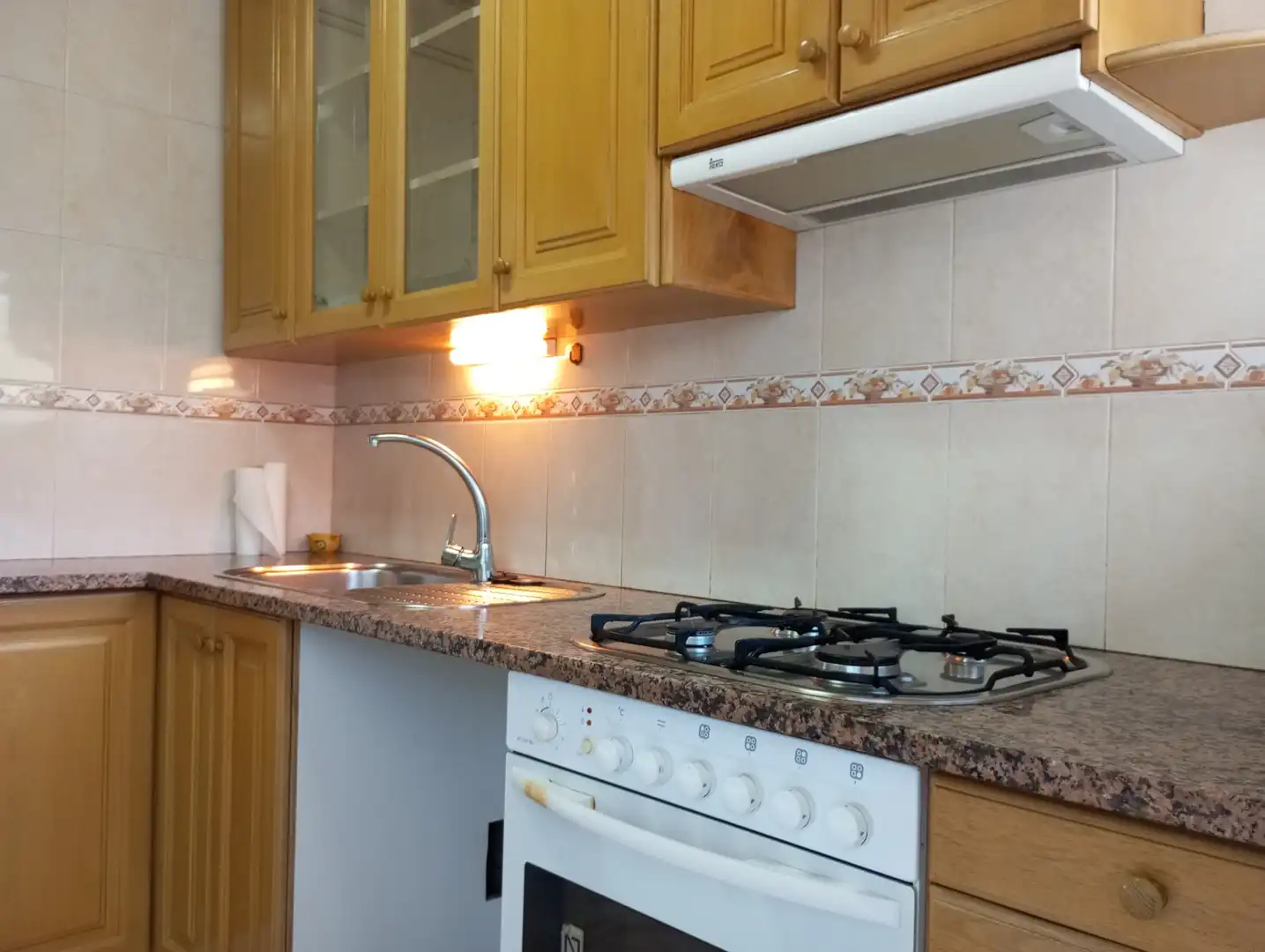 Cuina de Pis en venda en Girona amb Aire condicionat, Calefacció i Forn