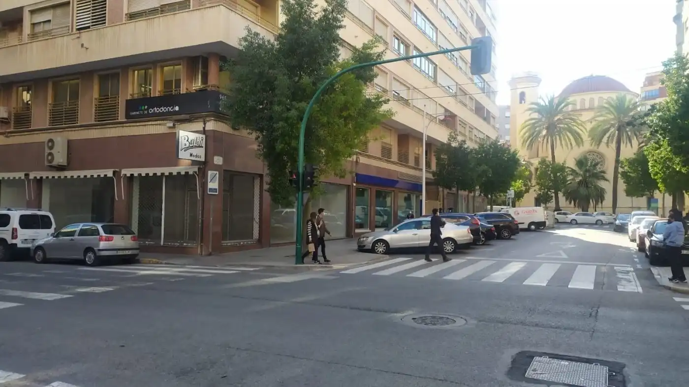 Exterior view of Commercial properties for rent in Elche ciudad