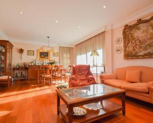 Sala d'estar de Casa o xalet en venda en Maracena amb Aire condicionat, Calefacció i Jardí privat