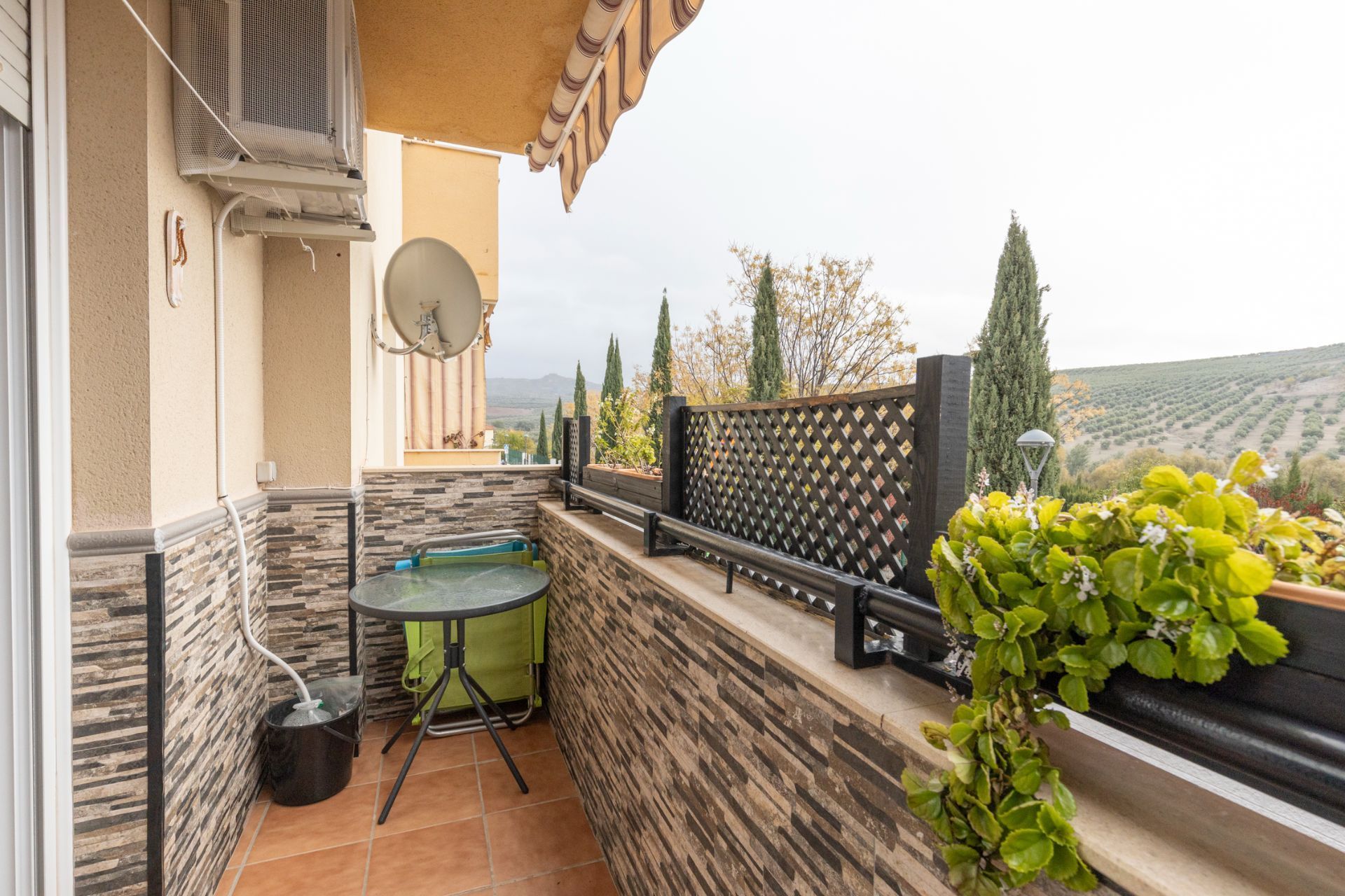 Balcony of Flat for sale in Calicasas  with Air Conditioner and Terrace