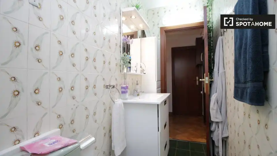 Habitació a Sant Martí de Provençals