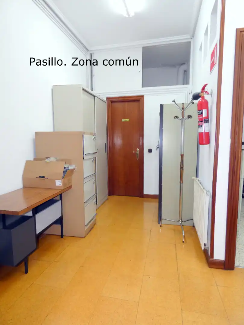 Local en venda en Bilbao  amb Calefacció i Moblat