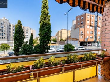 Piso con ascensor en venta en Camino de Ronda