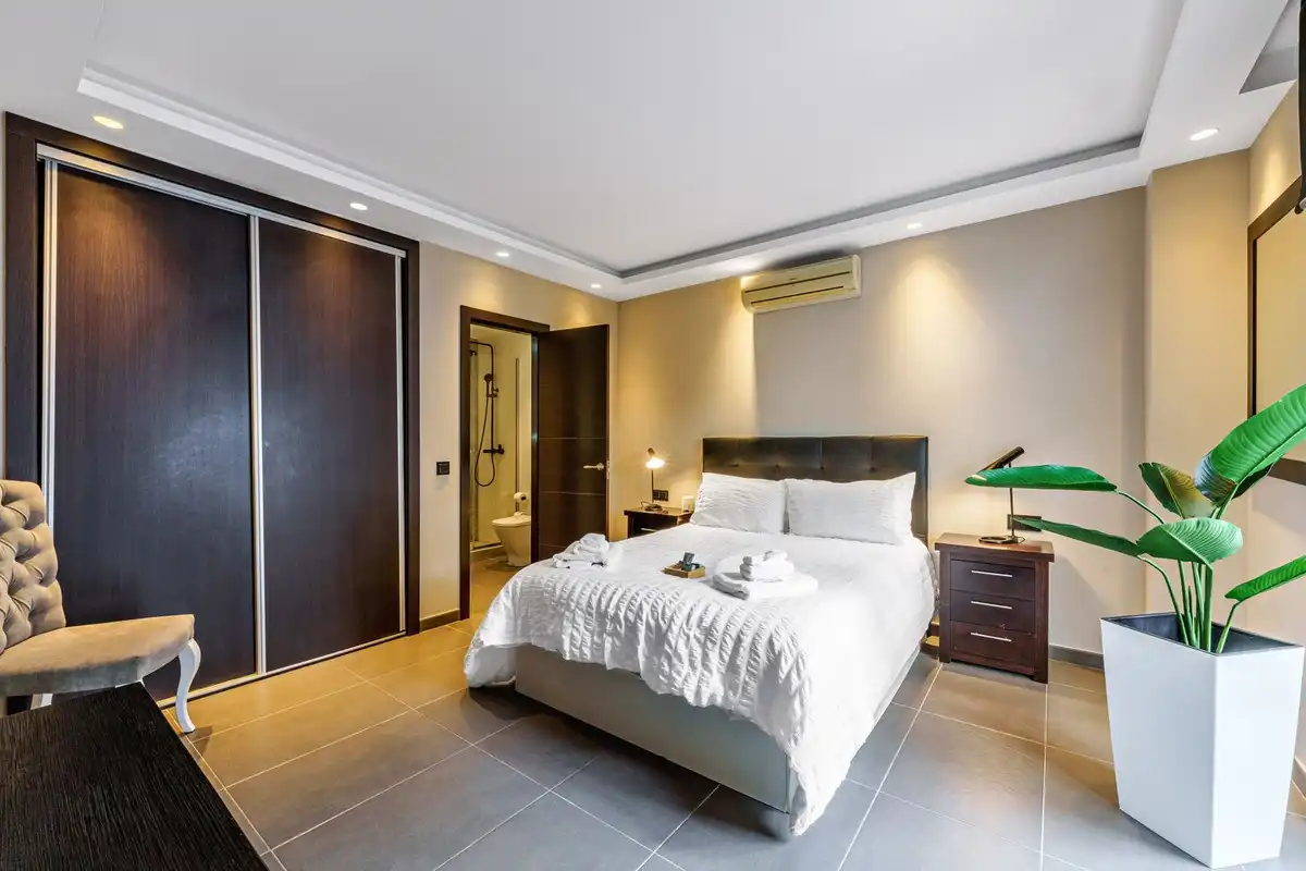 Habitación de Casa o chalet en venta en Marbella con Terraza y Piscina