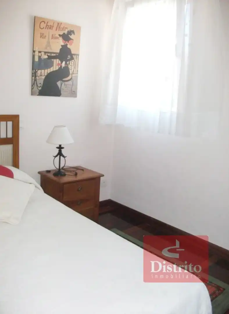Habitación de Piso de alquiler en Santander con Calefacción y Amueblado