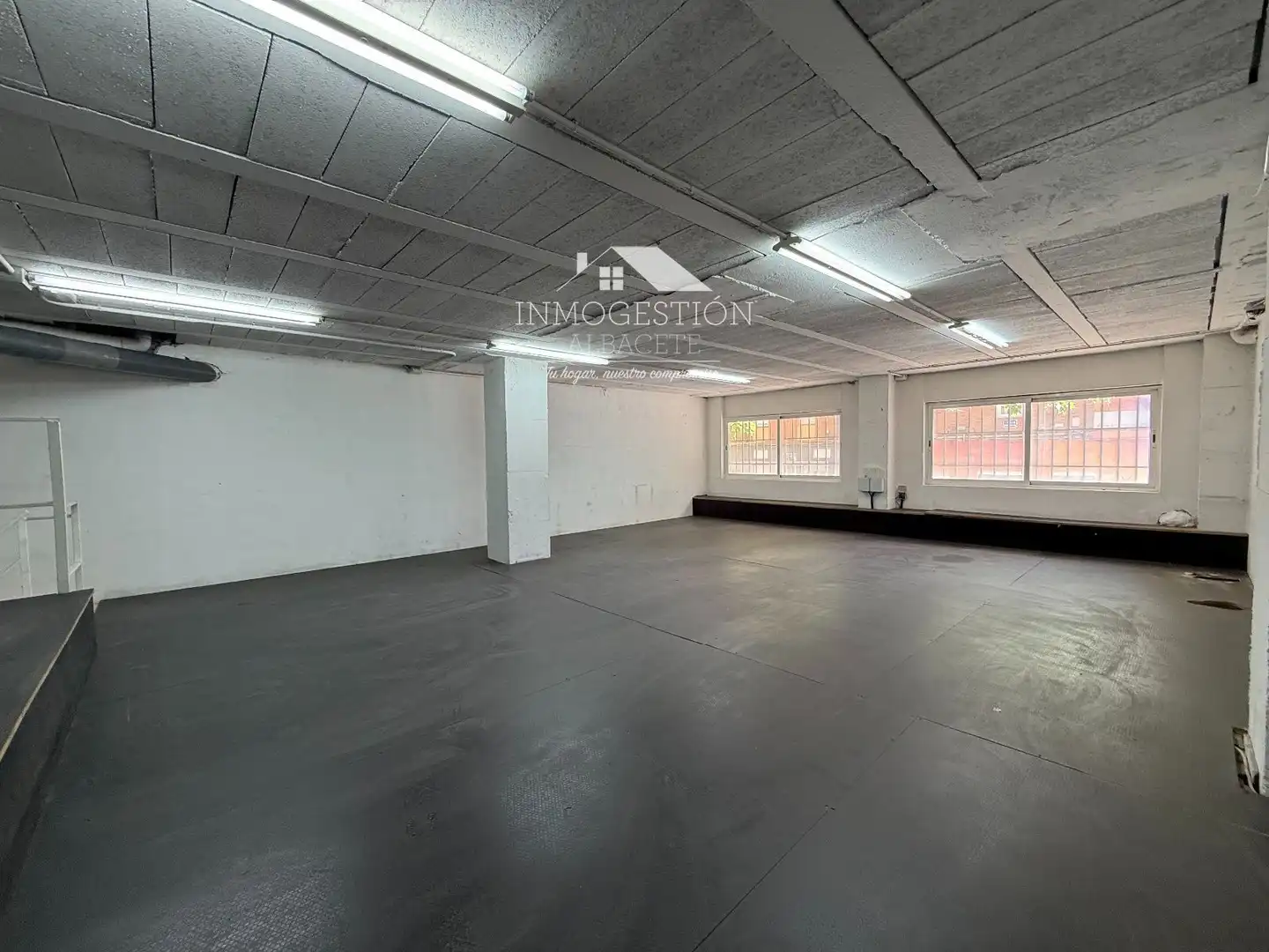 Commercial properties for rent in Albacete  with Air Conditioner