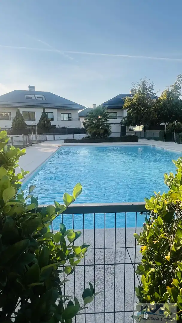 Swimming pool of Houses for sale in Valdecabañas