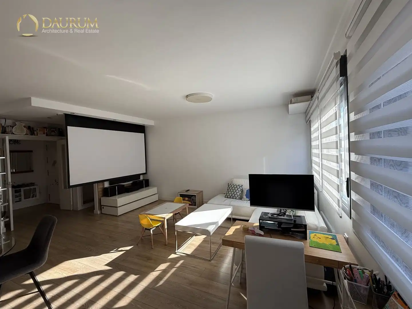 Sala d'estar de Pis en venda en Madrid amb Calefacció, Traster i Moblat