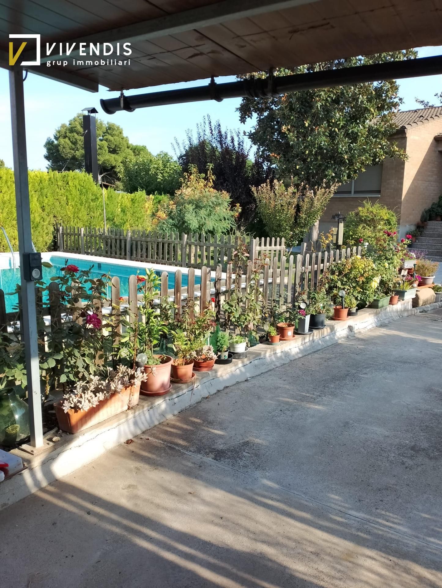 Swimming pool of House or chalet for sale in Alguaire  with Air Conditioner, Heating and Private garden