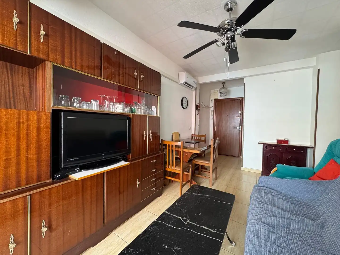 Living room of Apartments for sale in Benidorm  with Air Conditioner, Terrace and Storage room
