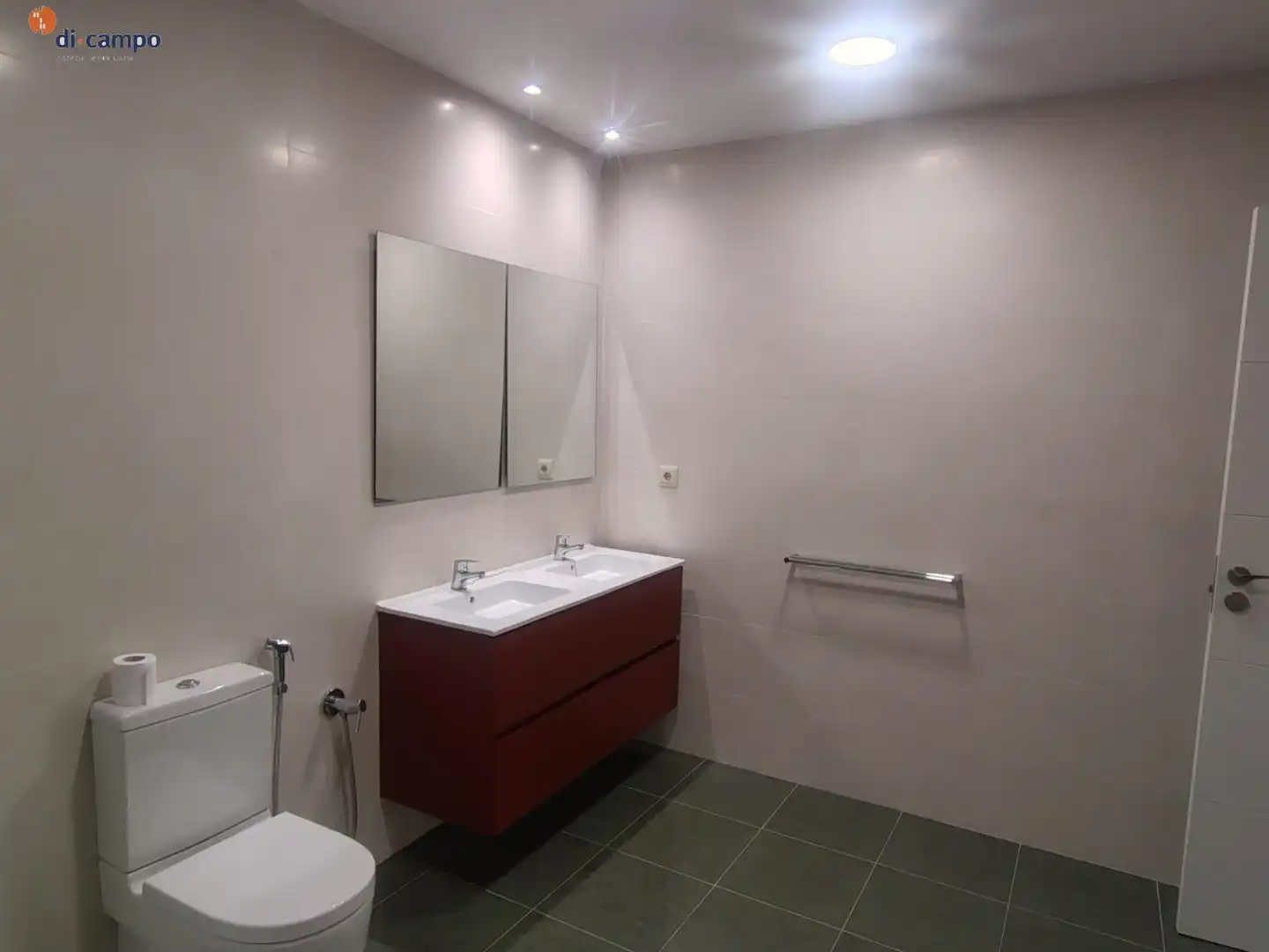 Bathroom of Duplexes for rent in Valladolid  with Air Conditioner and Heating
