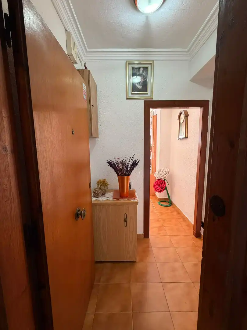Flat for sale in Cornellà de Llobregat  with Air Conditioner and Furnished