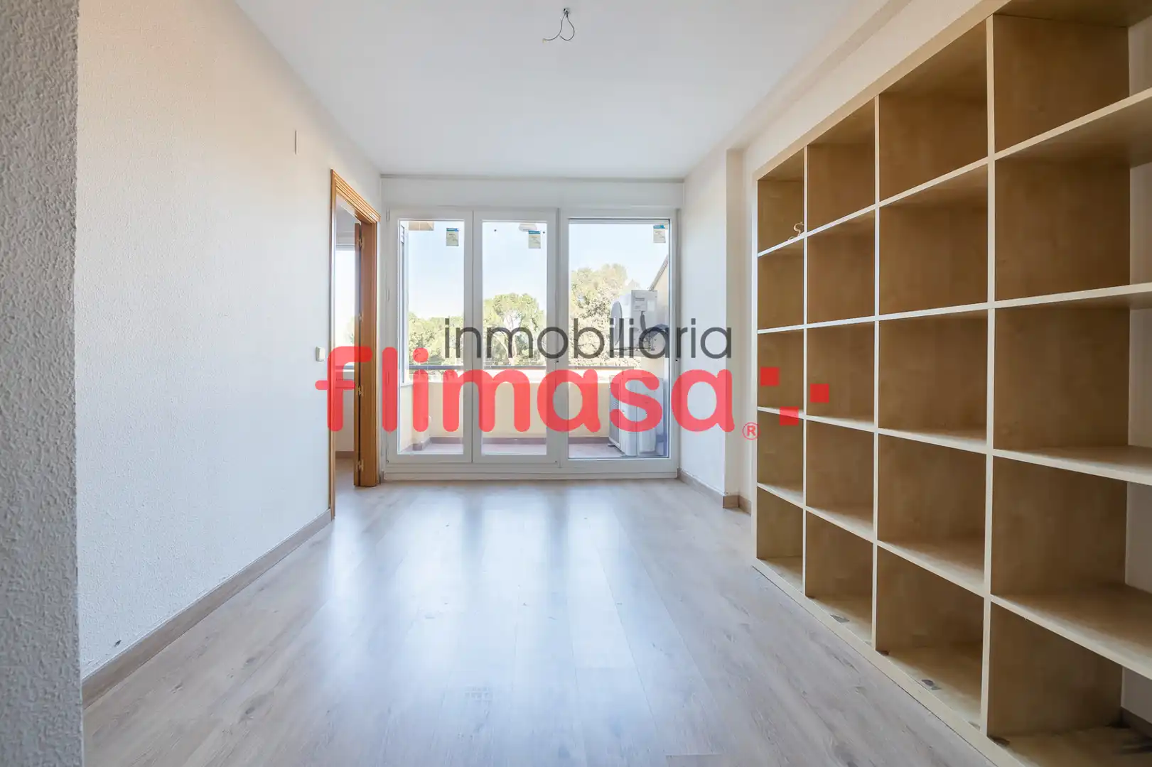 Sala d'estar de Apartament en venda en Villaviciosa de Odón amb Aire condicionat, Terrassa i Piscina comunitària