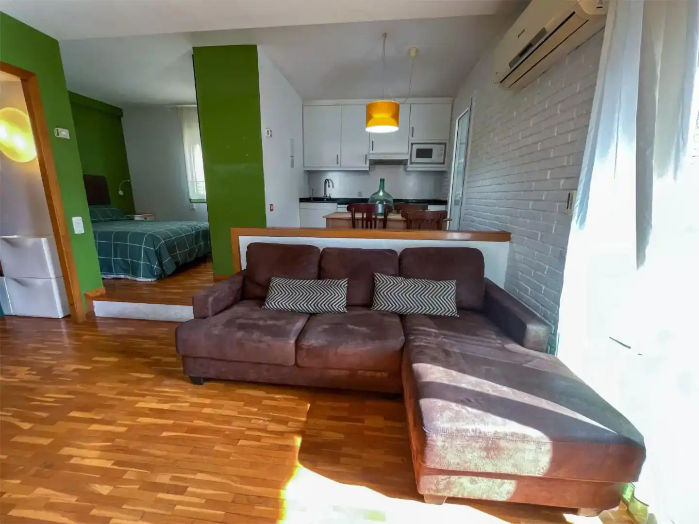 Wohnzimmer von Wohnung zum Verkauf in  Barcelona Capital mit Klimaanlage und Balkon