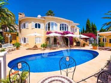 Villa avec piscine à vendre à Cometa