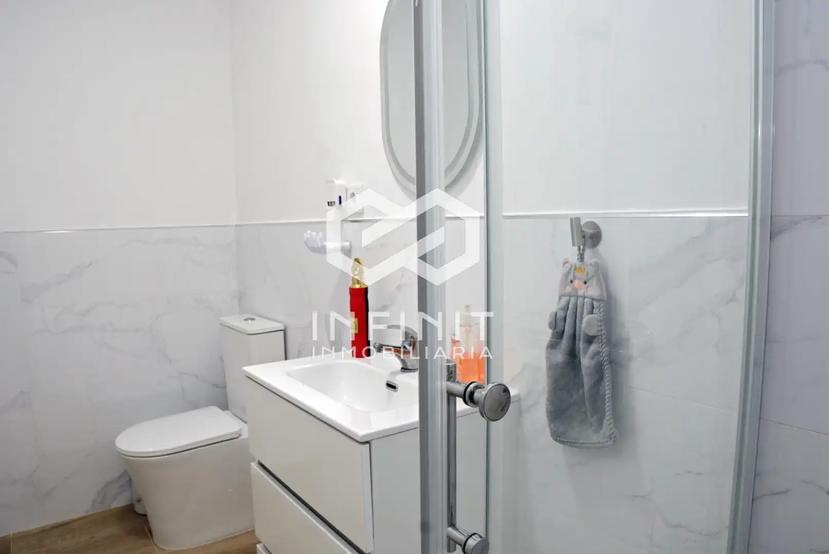 Bathroom of Houses for sale in Mazuecos  with Air Conditioner and Balcony