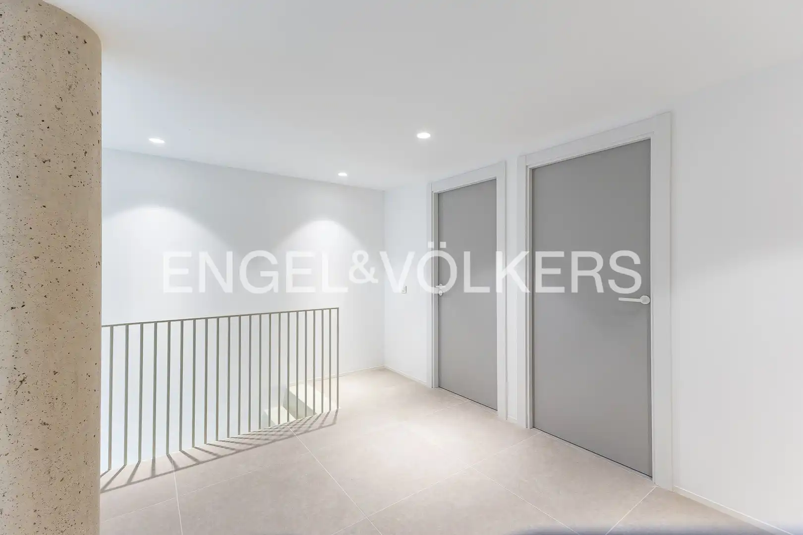 Wohnung zum Verkauf in L'Hospitalet de Llobregat mit Klimaanlage, Heizung und Terrasse