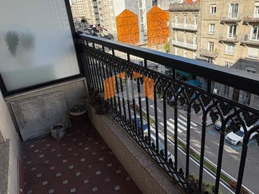 Appartamento con balcone in vendita a Centro Urbano