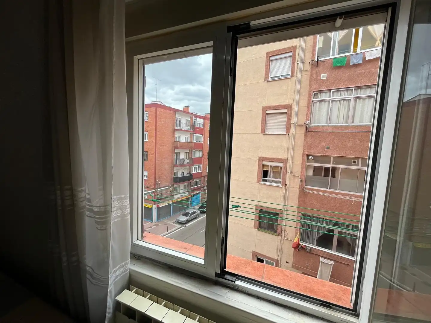 Habitación de Piso de alquiler en Valladolid con Calefacción, Amueblado y Horno