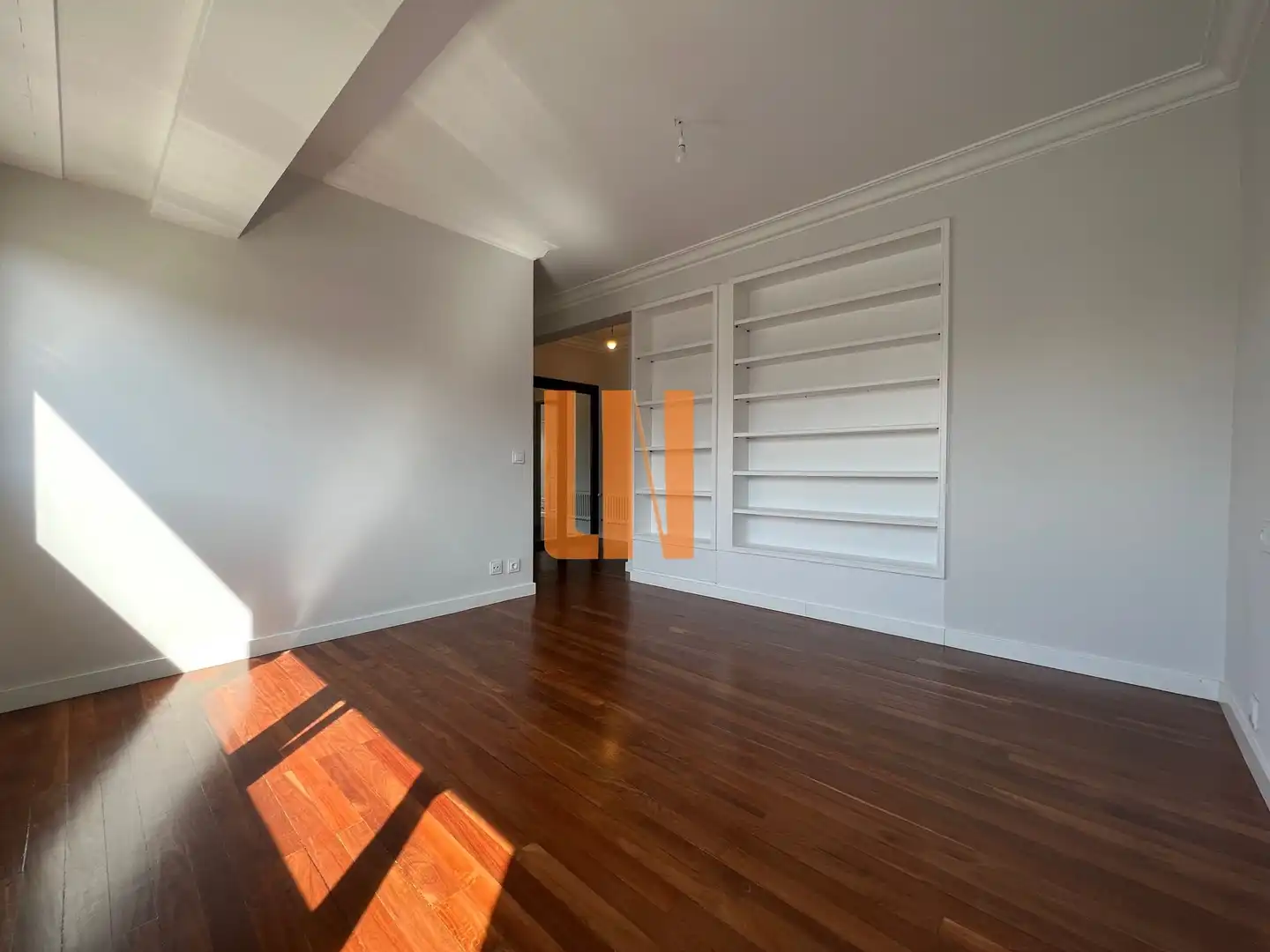 Wohnzimmer von Wohnung zur Miete in A Coruña Capital  mit Heizung, Parkett und Ofen