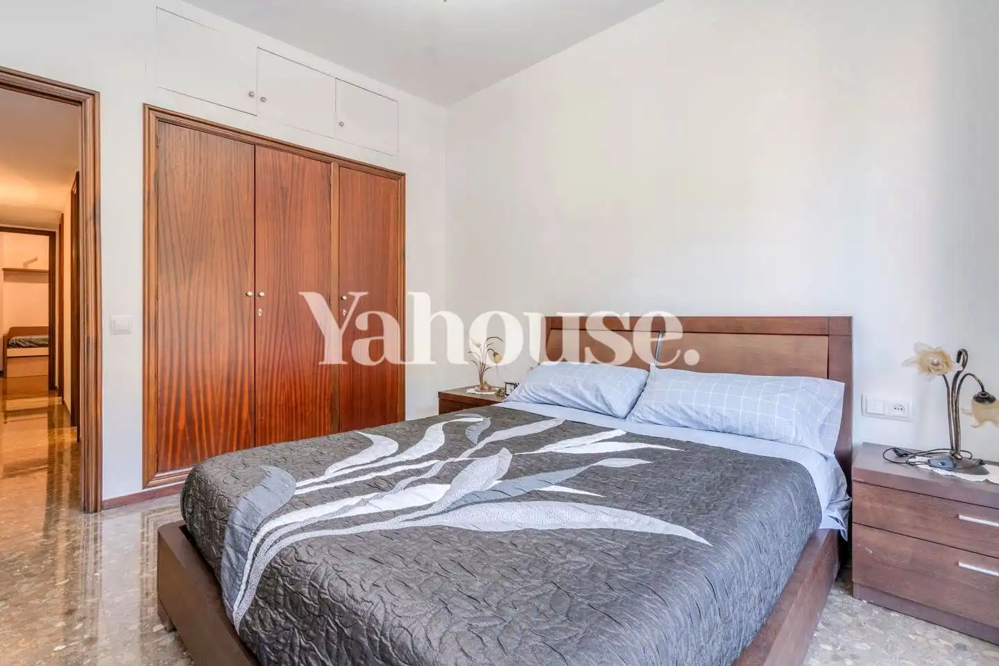 Schlafzimmer von Wohnung zum Verkauf in Barcelona mit Klimaanlage, Heizung und Terrasse