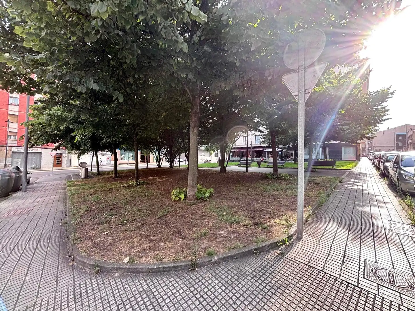 Außenansicht von Wohnungen zur Miete in Gijón  mit Heizung, Parkett und Abstellraum