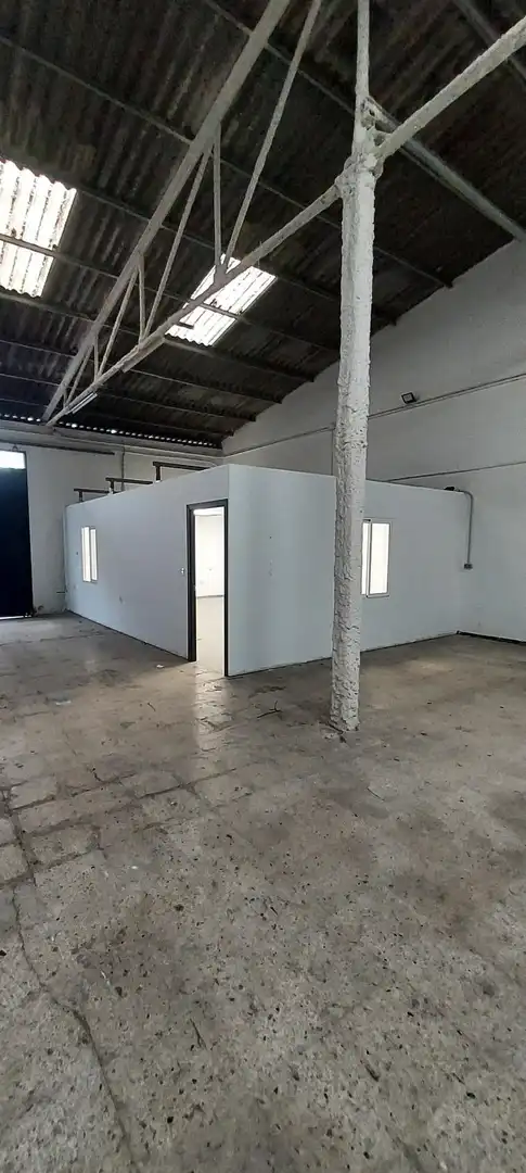 Industrial buildings for sale in Vista Azul - Consolación
