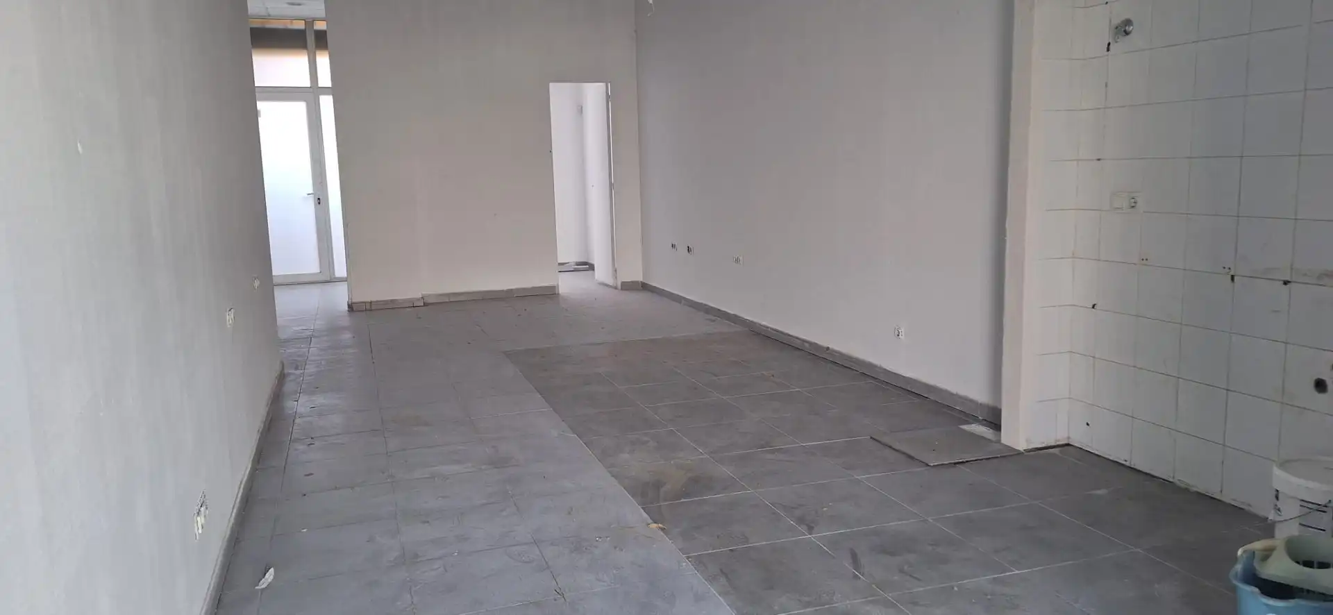 Local comercial en alquiler en GUELL, imagen 9