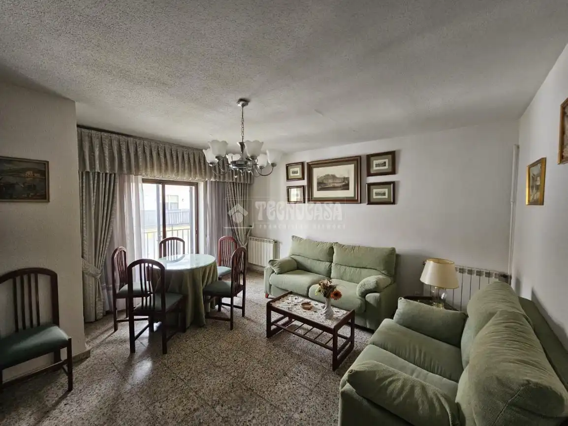 Sala de estar de Piso en venta en Ávila con Calefacción y Terraza