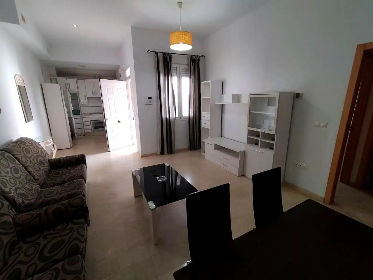Sala d'estar de Apartament de lloguer en Córdoba amb Aire condicionat i Moblat