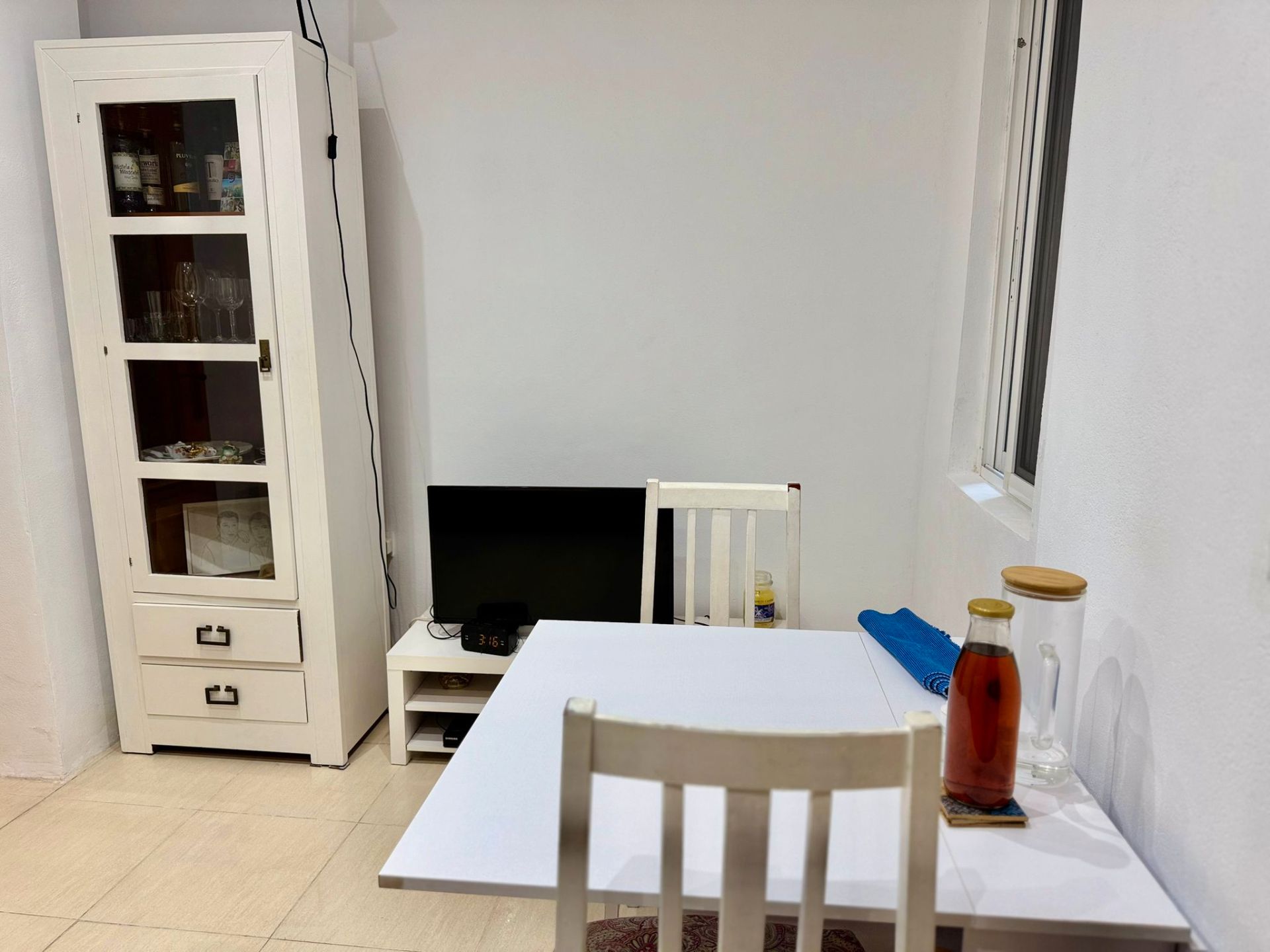 Comedor de Piso en venta en Alicante / Alacant con Amueblado y Microondas