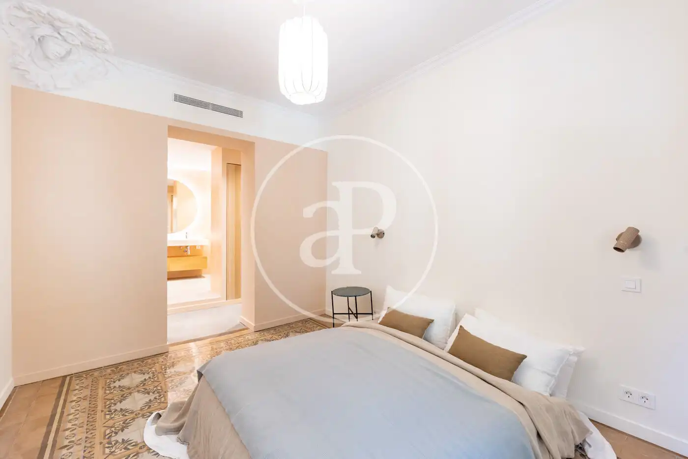 Schlafzimmer von Wohnung zum Verkauf in Barcelona mit Klimaanlage, Heizung und Terrasse